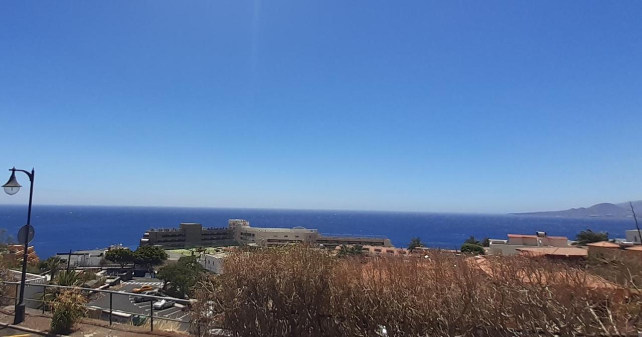 Luxurious Apartment With Large Terrace And Sea Views Tabaiba Exterior photo